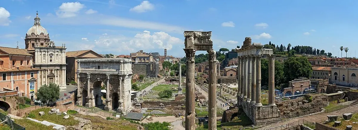 Blick über das Forum Romanum in Rom