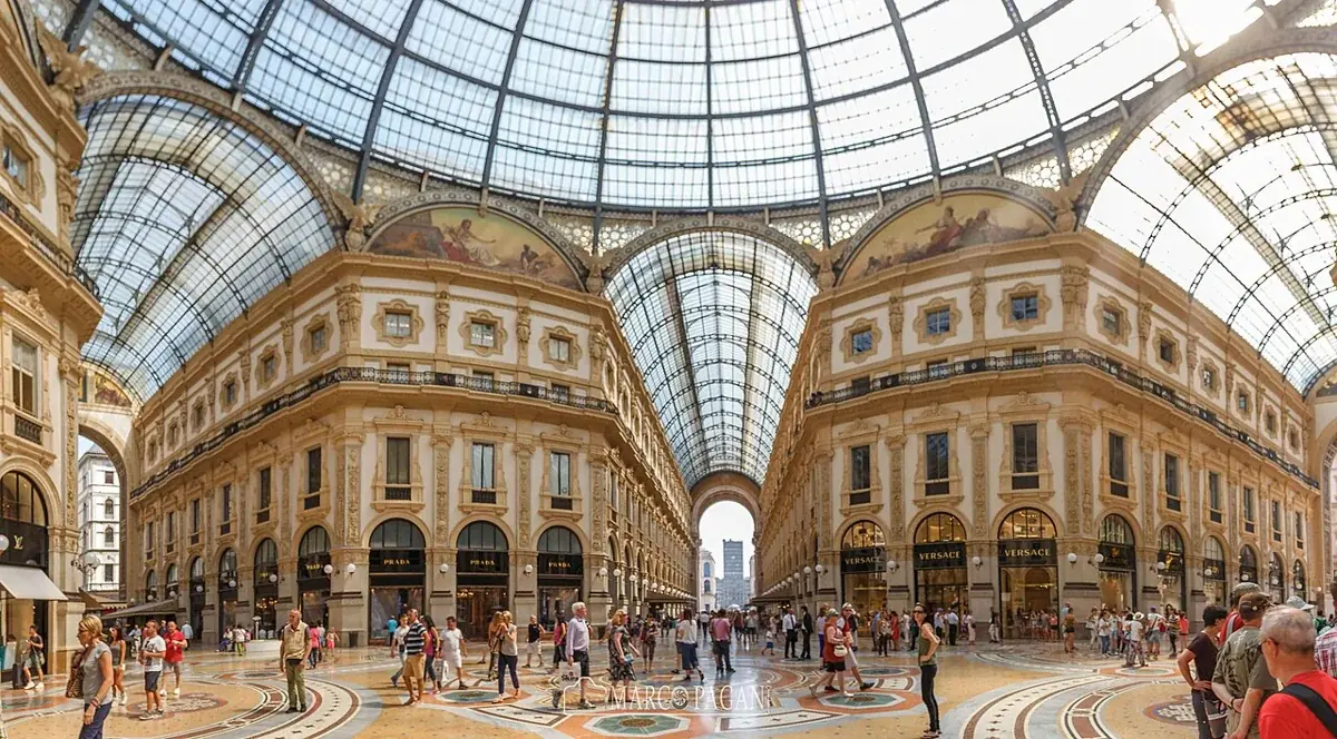 Die Glaskuppel der Galleria Vittorio Emanuele II in Mailand