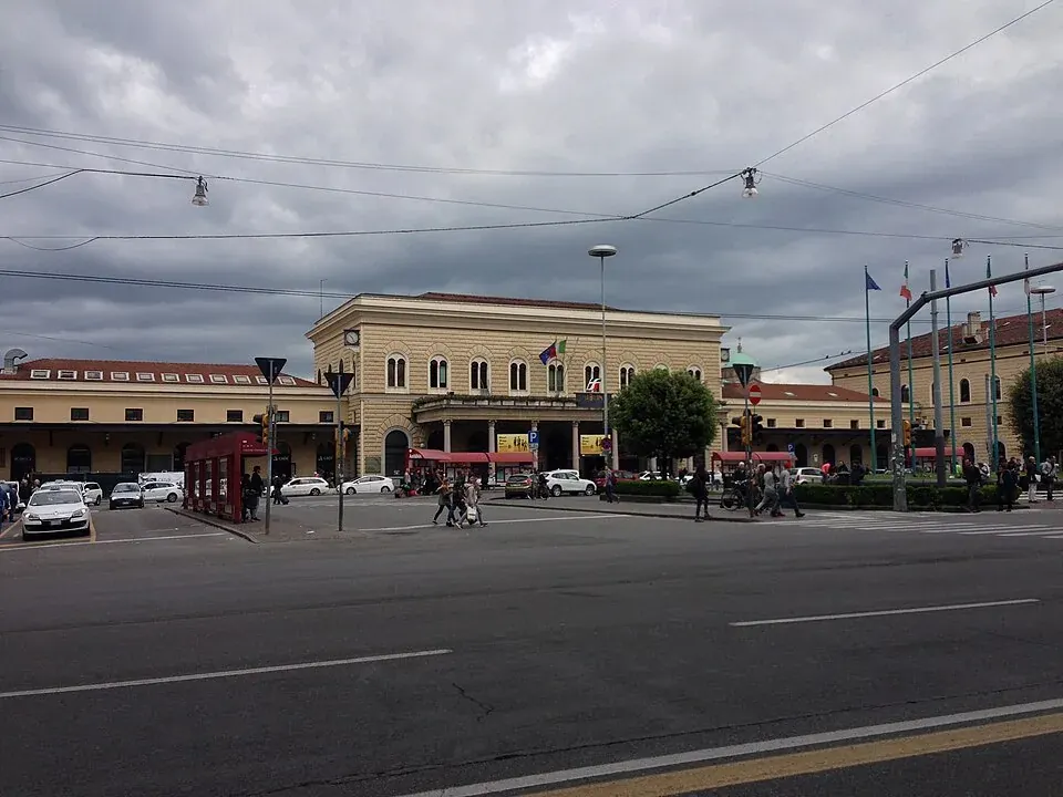 Der Bahnhof Bologna Centrale