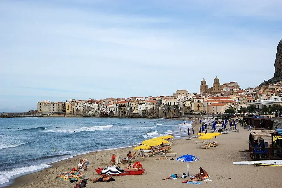 Der Strand von Cefalù