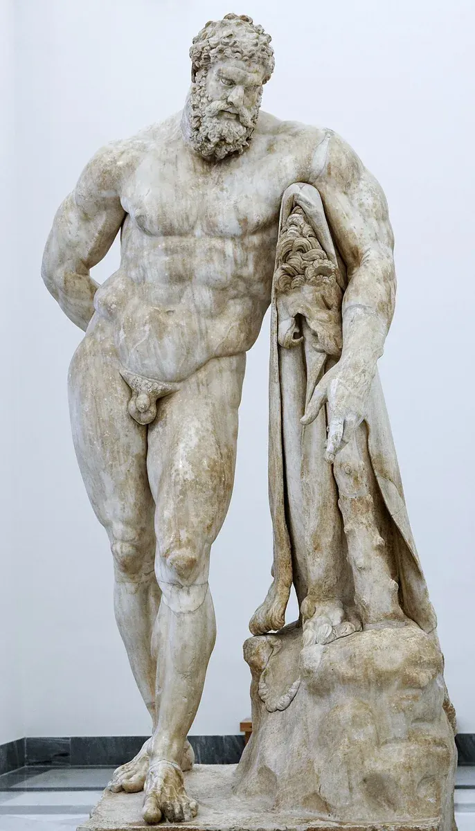 Der Herkules Farnese im Archäologischen Museum Neapel