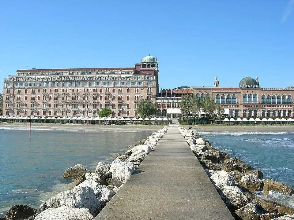Das Hotel Excelsior am Lido di Venezia
