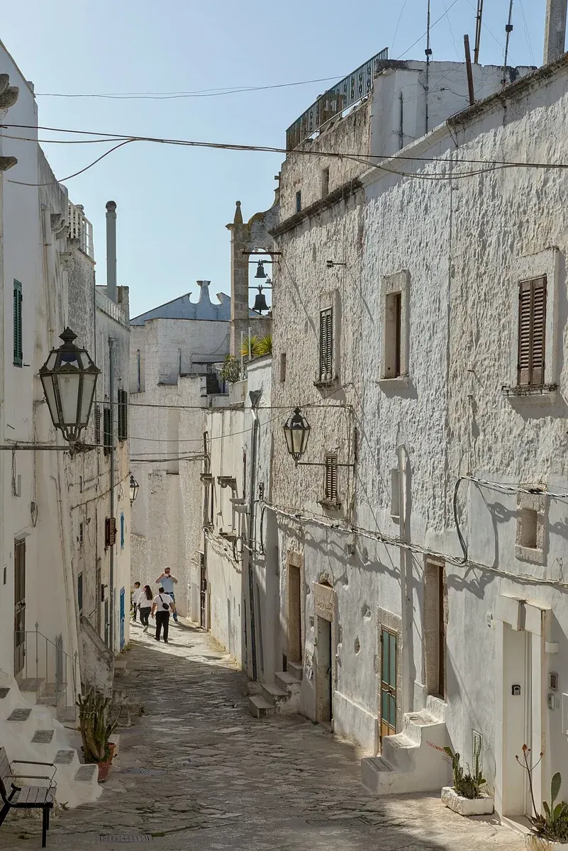 Gasse in der Altstadt von Ostuni