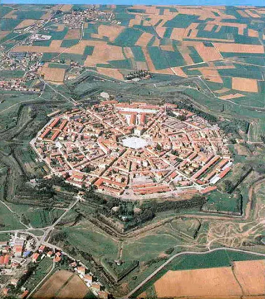Die sternförmige Festungsstadt Palmanova