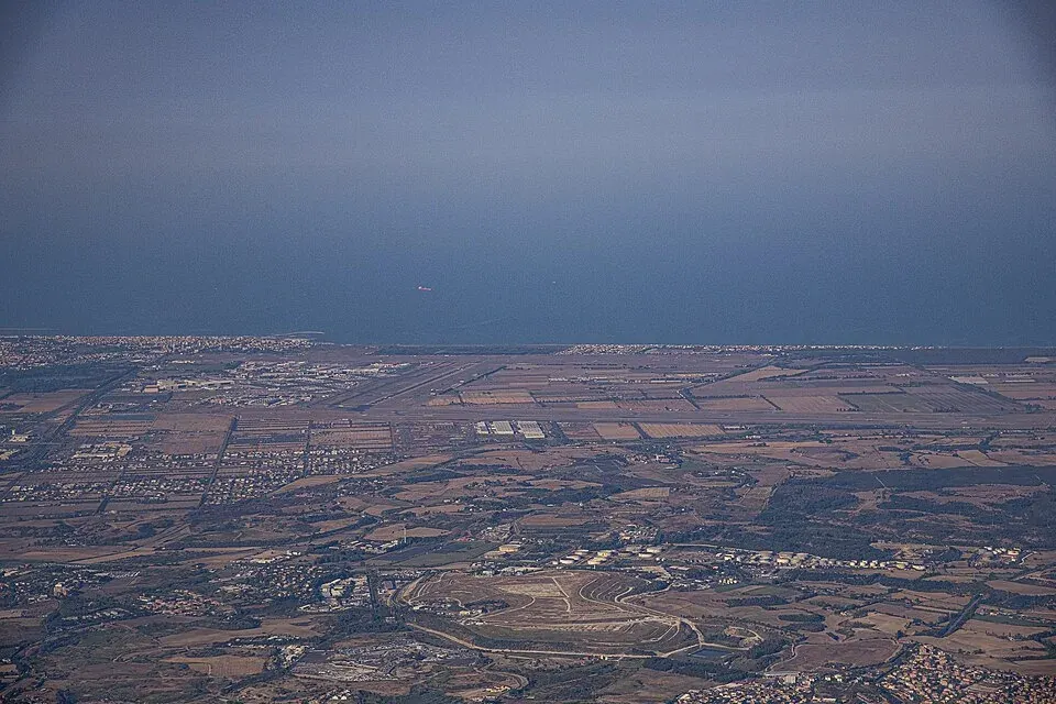 Der Flughafen Rom-Fiumicino aus der Luft