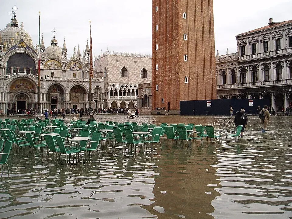 Acqua alta in Venedig