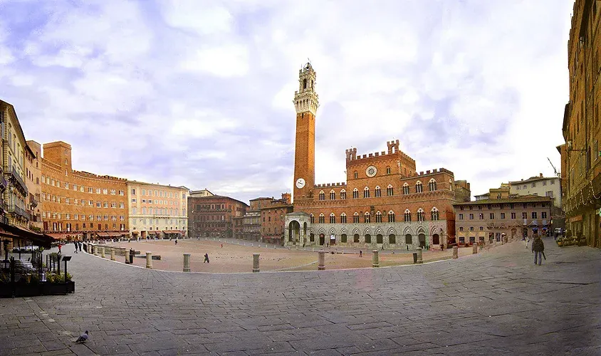 Die Piazza del Campo in Siena