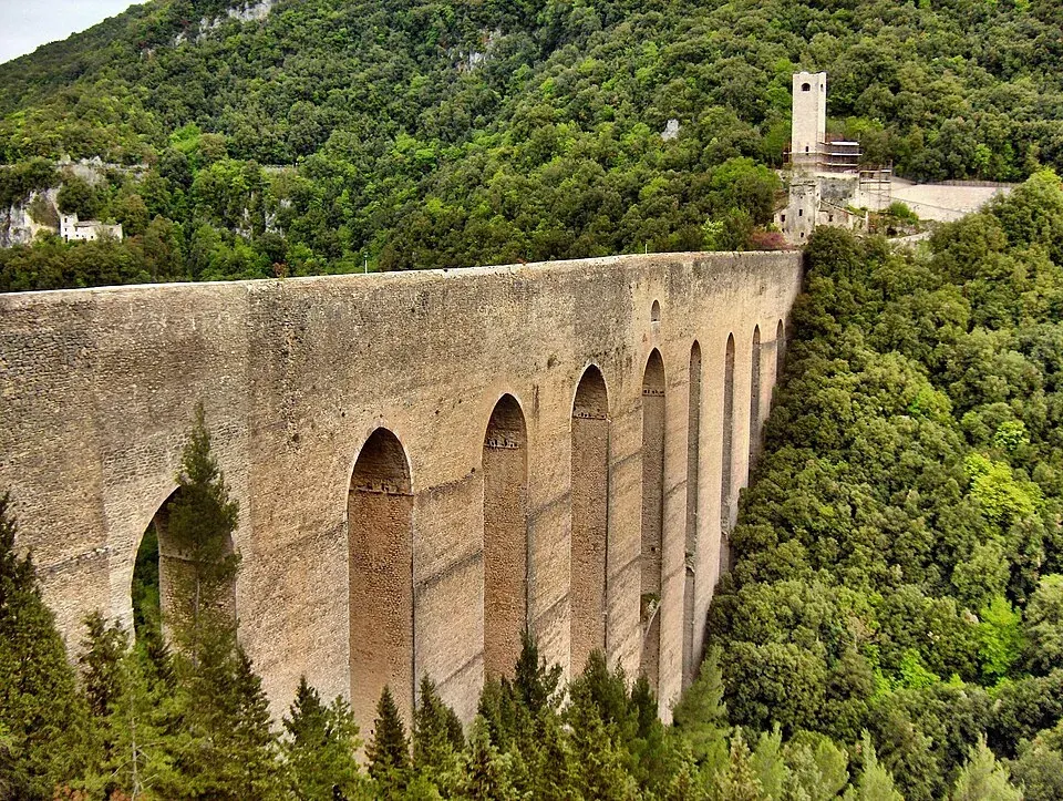 Der Ponte delle Torri in Spoleto