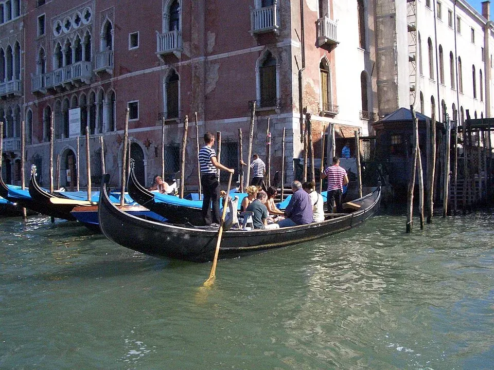 Ein Traghetto auf dem Canal Grande