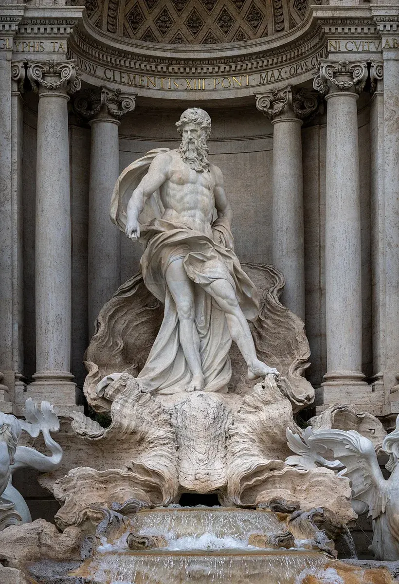 Okeanos-Figur am Trevi-Brunnen in Rom